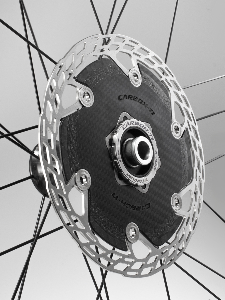 X-Rotor_Aero_SteelCarbon_AFS_160_on_bora_ultra