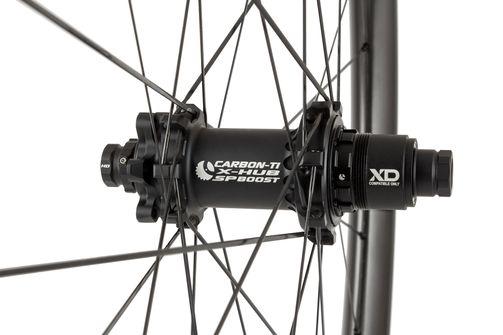 X-Wheel_Baccara_X_36_SLR2_Sapim_CX_Ray_Detail